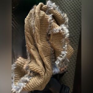 RUDSAK Tan Scarf with Faux Fur